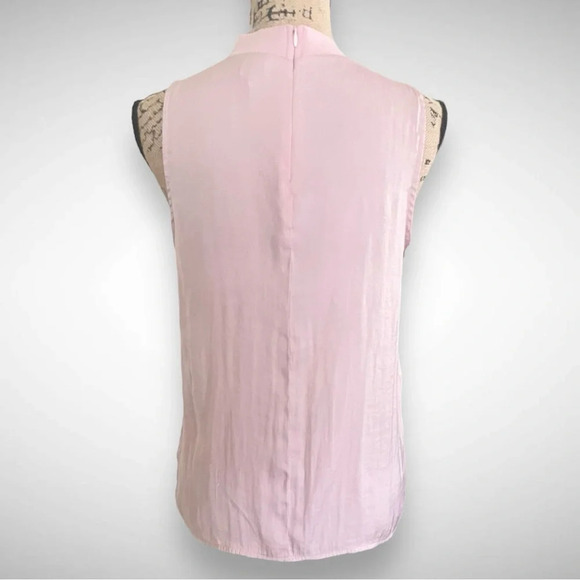A NEW DAY Women's Light Pink Sleeveless Mock Neck Blouse Size Small |‎ EUC - Picture 4 of 8